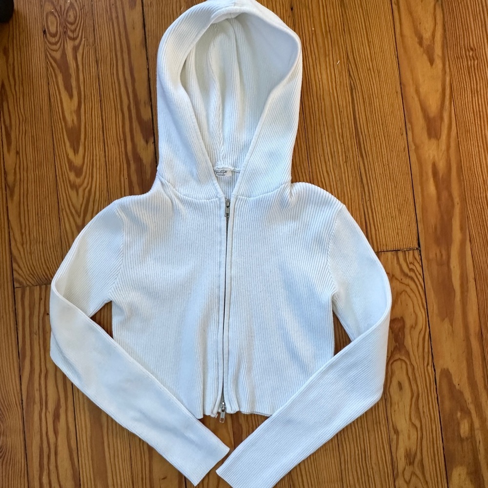Brandy Melville zip up